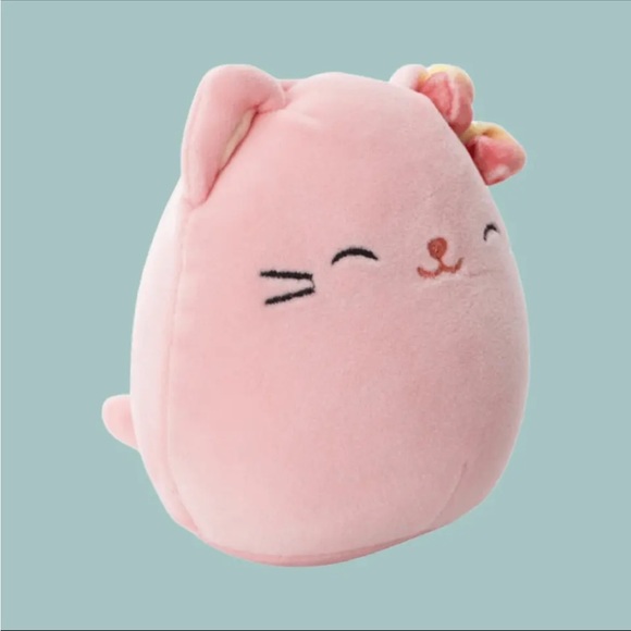 Squishmallows Wilka FTM 4” - Picture 2 of 4